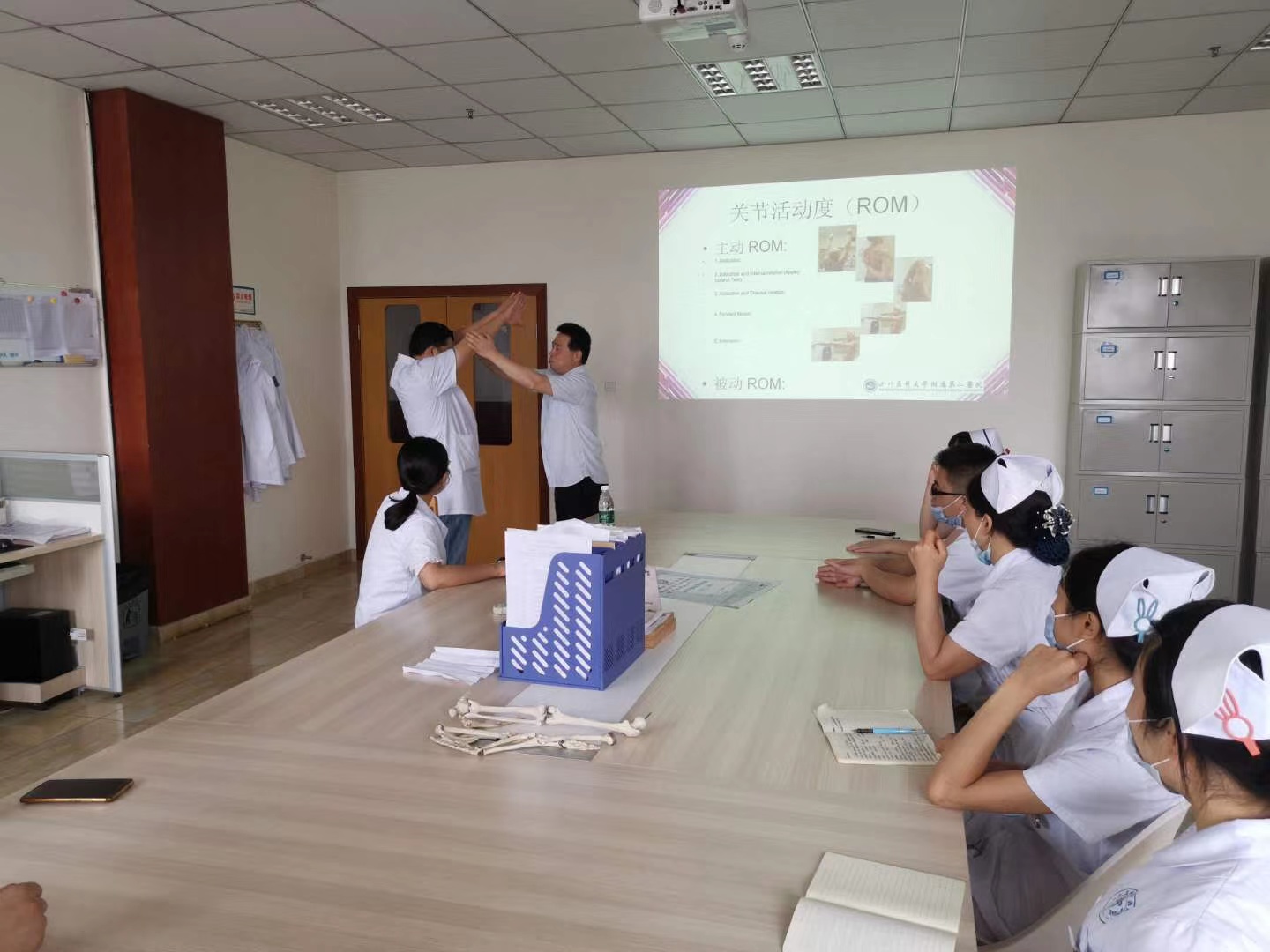 中醫(yī)藥公共衛(wèi)生應(yīng)急專項(xiàng)、中醫(yī)藥綜合改革專項(xiàng)
